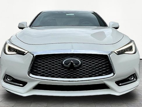 Used 2022 INFINITI Q60 3.0t Luxe w/ Essential Package image 2