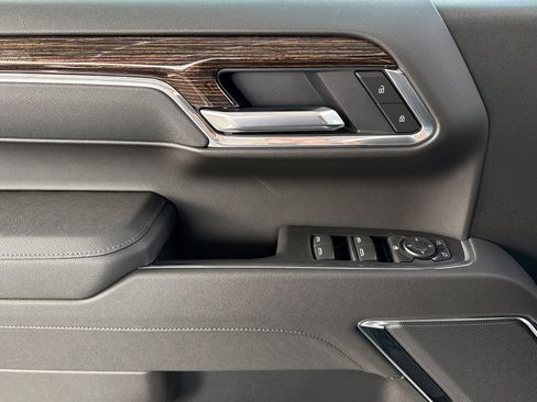 New 2026 GMC Sierra 1500 Elevation image 12