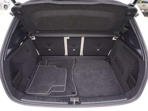 Used 2025 Mercedes-Benz GLA 250 image 8