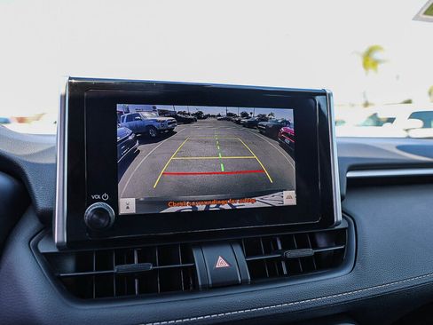 Used 2025 Toyota RAV4 XLE FWD image 14