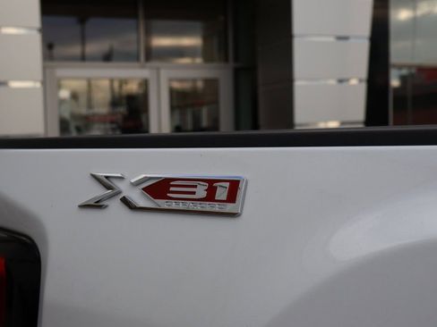 New 2026 GMC Sierra 2500 SLE AWD/4WD image 15