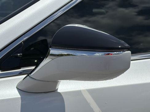 Used 2024 Lexus ES 350 w/ Premium Package FWD image 36