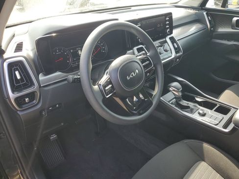 Certified 2023 Kia Sorento LX AWD/4WD image 8