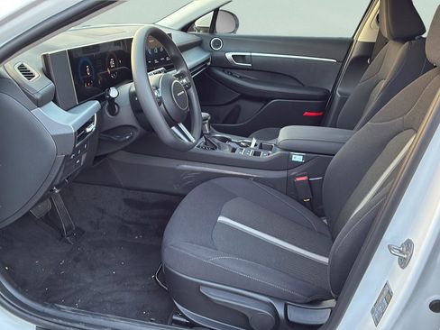 New 2026 Hyundai Sonata SE FWD image 9