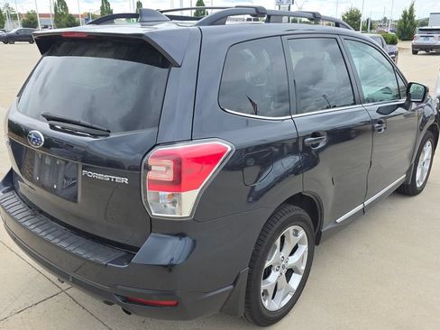 Used 2018 Subaru Forester 2.5i Touring AWD/4WD image 5