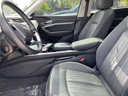 Used 2019 Audi e-tron Premium Plus AWD/4WD image 10