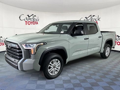 Used 2025 Toyota Tundra SR5 w/ SR5 Convenience Package AWD/4WD image 2