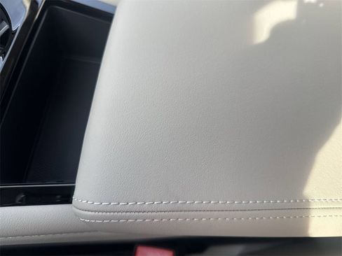 New 2026 Volkswagen Atlas SE image 41