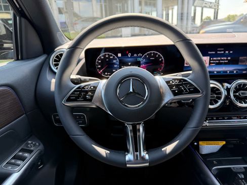 Certified 2026 Mercedes-Benz GLA 250 4MATIC image 14