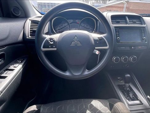 Used 2020 Mitsubishi Outlander Sport ES image 5