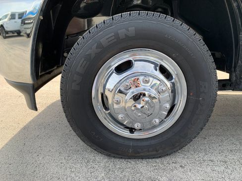 Used 2024 RAM 3500 Big Horn image 30