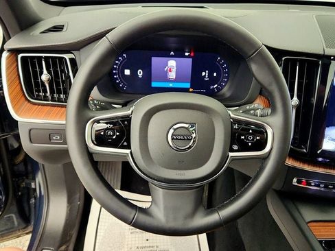 Used 2025 Volvo XC60 B5 Ultra w/ Protection Package Premier AWD/4WD image 12