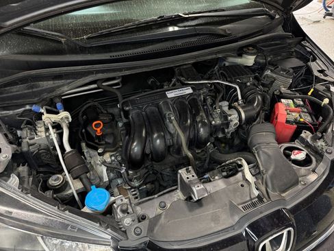 Used 2016 Honda Fit EX image 24