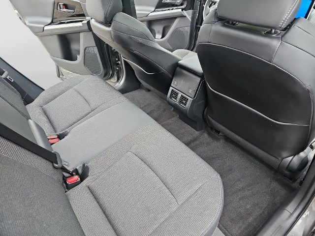 Used 2025 Toyota bZ4X FWD image 13