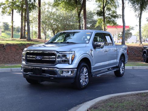 Used 2024 Ford F150 Lariat w/ Equipment Group 502A High AWD/4WD image 5