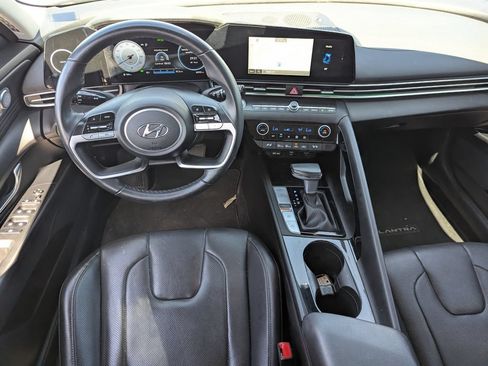 Used 2023 Hyundai Elantra Limited FWD image 31
