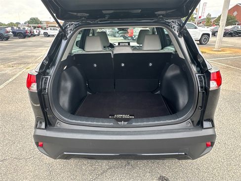 Certified 2024 Toyota Corolla Cross L image 18