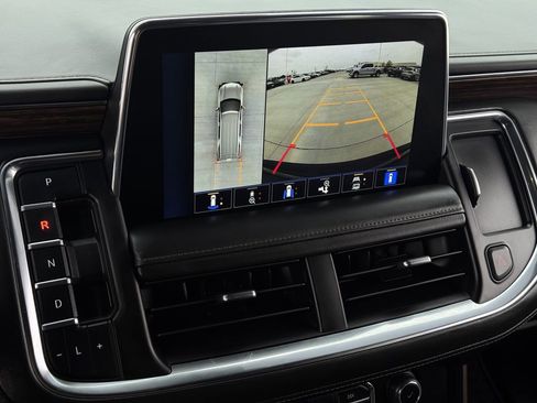 Used 2023 Chevrolet Tahoe High Country AWD/4WD image 18