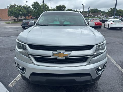 Used 2019 Chevrolet Colorado LT w/ LT Convenience Package AWD/4WD image 2