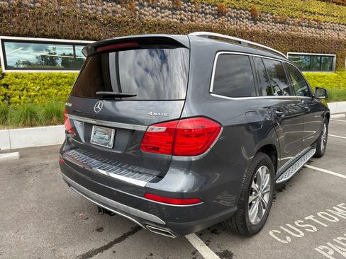 Used 2013 Mercedes-Benz GL 450 4MATIC image 2