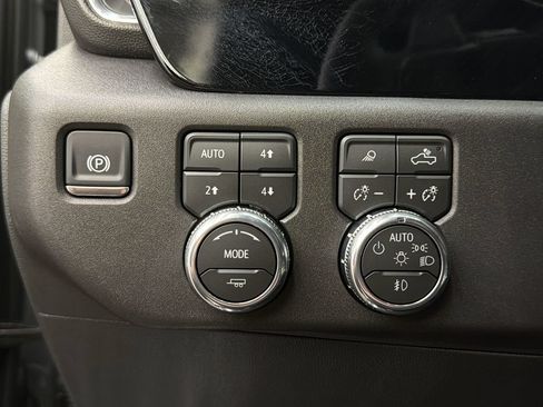 Used 2026 GMC Sierra 1500 SLT w/ SLT Premium Plus Package AWD/4WD image 31