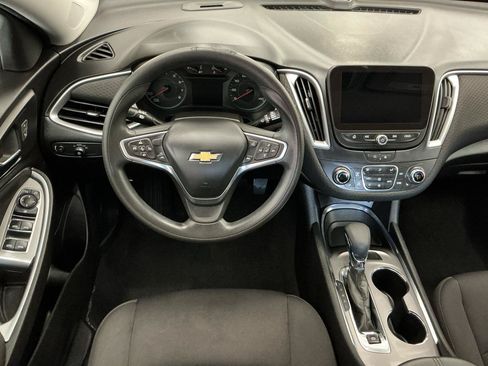 Used 2023 Chevrolet Malibu LT FWD image 14