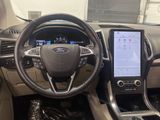 Used 2022 Ford Edge Titanium image 5