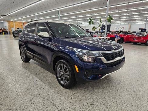 Used 2021 Kia Seltos S image 3