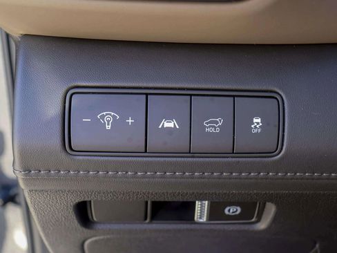 Used 2021 Hyundai Santa Fe Limited image 26