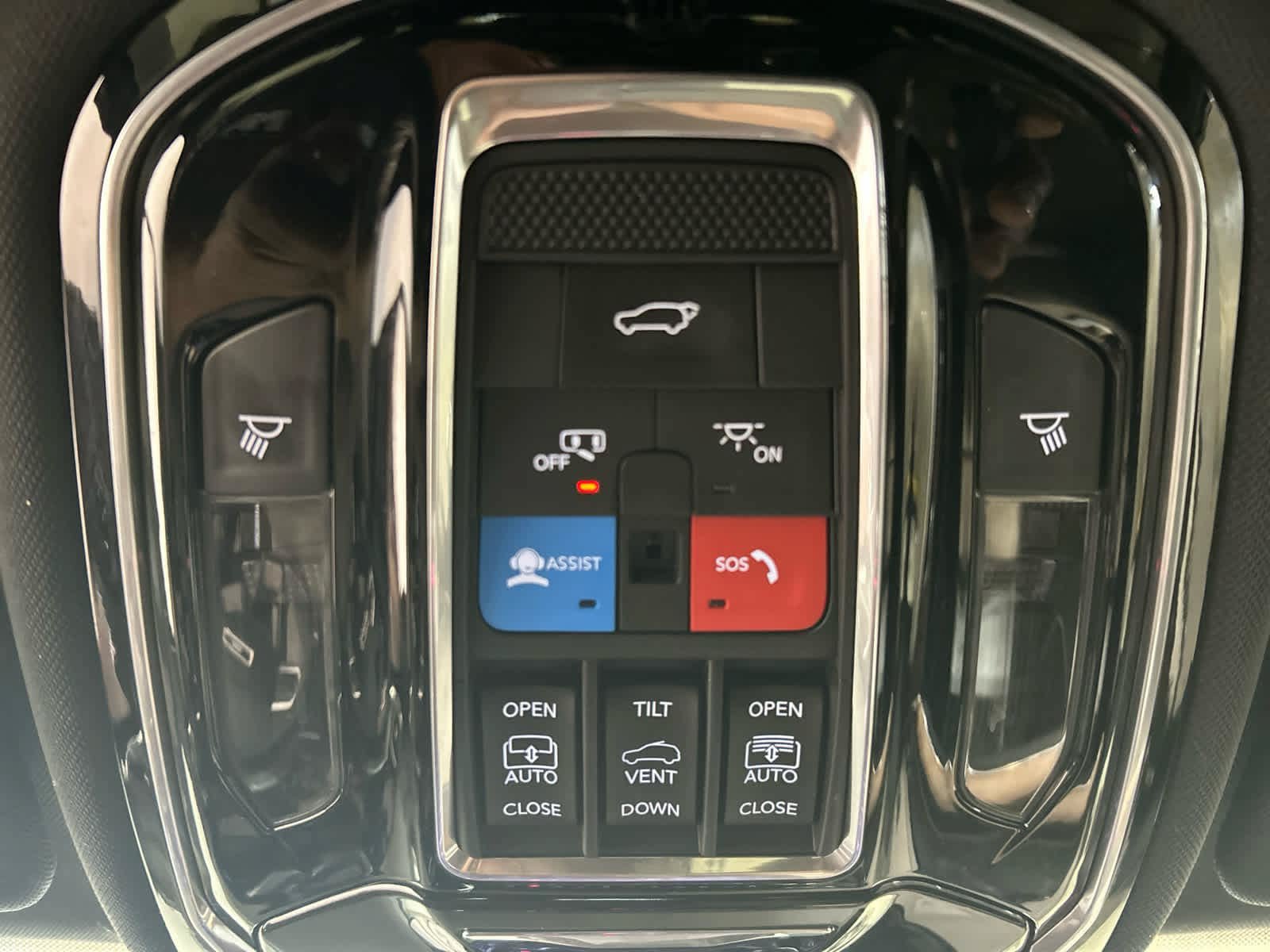 Used 2021 Jeep Grand Cherokee L Summit w/ Luxury Tech Group V AWD/4WD image 6