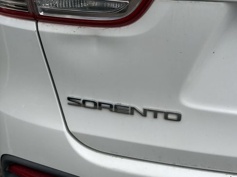 Used 2016 Kia Sorento LX w/ LX Convenience Package AWD/4WD image 9