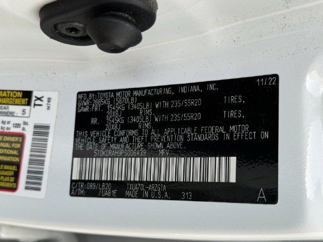 Used 2023 Toyota Highlander Limited FWD image 40