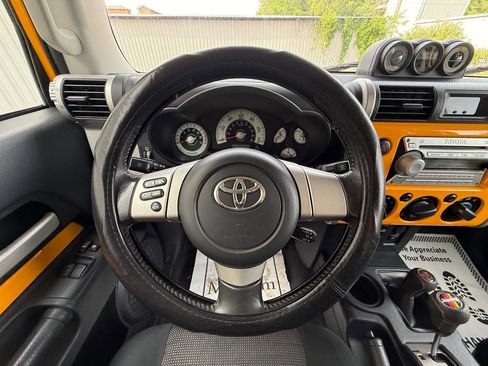 Used 2008 Toyota FJ Cruiser 4WD image 13