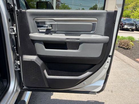 Used 2017 RAM 2500 SLT AWD/4WD image 37