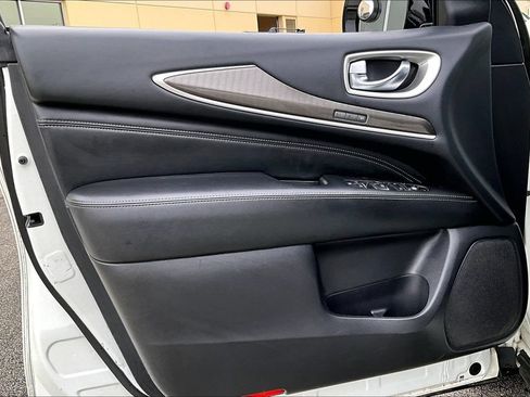 Used 2016 INFINITI QX60 Luxe w/ Premium Package AWD/4WD image 14