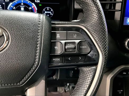 Used 2024 Toyota Tundra Limited image 25
