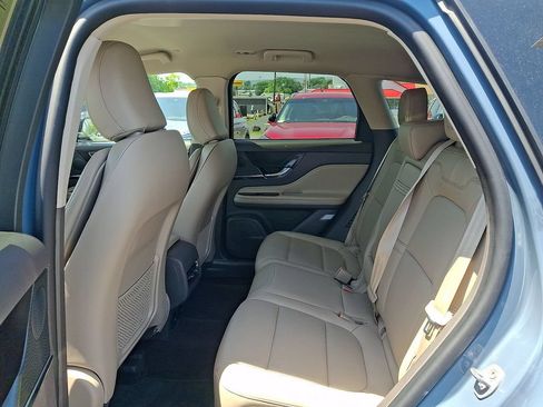 Certified 2023 Lincoln Corsair AWD w/ Equipment Group 101A image 10