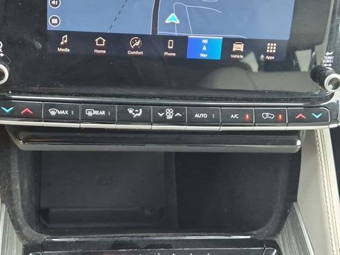 Used 2024 Jeep Wagoneer Series II AWD/4WD image 26