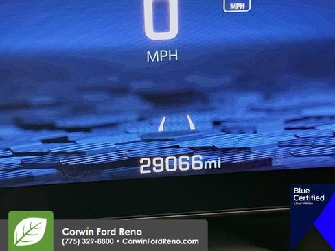 Used 2025 Chevrolet Suburban High Country image 15