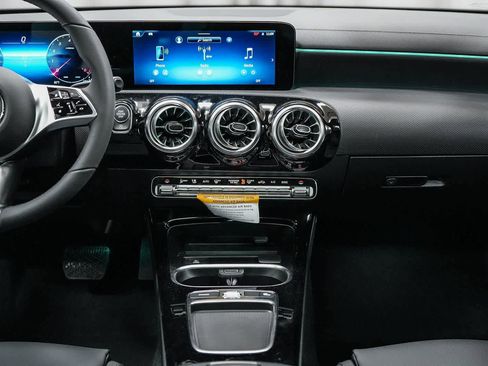 New 2026 Mercedes-Benz CLA 250 image 13