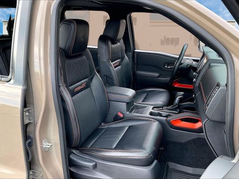 Used 2023 Nissan Frontier PRO-4X w/ Pro-4X Premium Package image 7