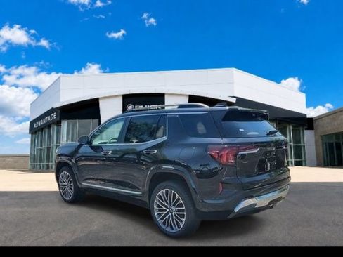 New 2027 GMC Terrain Denali w/ LPO, Black Badging Package AWD/4WD image 10
