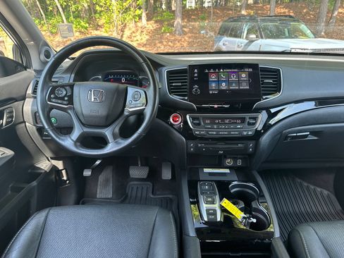 Used 2021 Honda Pilot Elite image 23