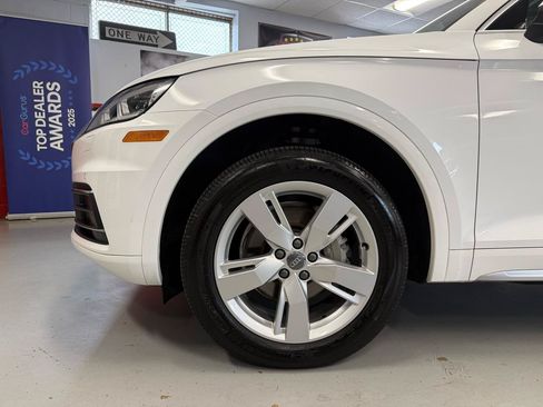 Used 2018 Audi Q5 2.0T Premium Plus w/ Premium Plus Package AWD/4WD image 17