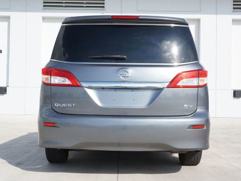 Used 2016 Nissan Quest SV image 11