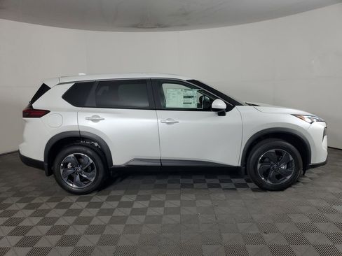 New 2026 Nissan Rogue SV image 3