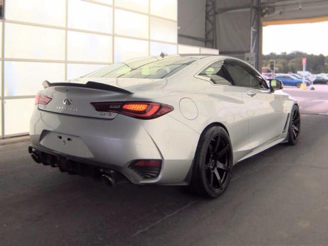 Used 2017 INFINITI Q60 3.0t w/ Premium Plus Package 3.0T RWD image 4
