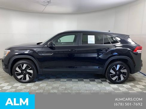 Used 2025 Volkswagen Atlas Cross Sport SE FWD image 6