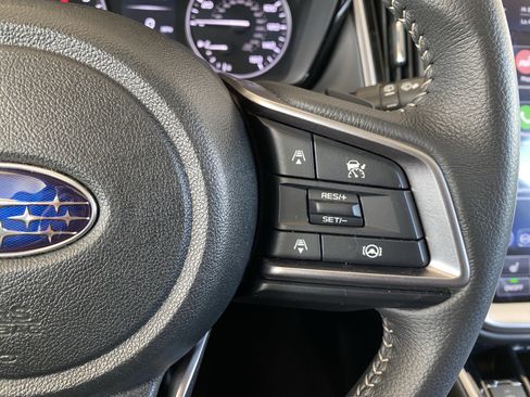 Used 2024 Subaru Outback Premium image 7