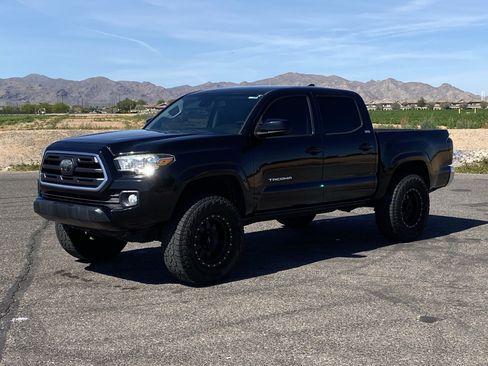 Used 2018 Toyota Tacoma SR5 image 7